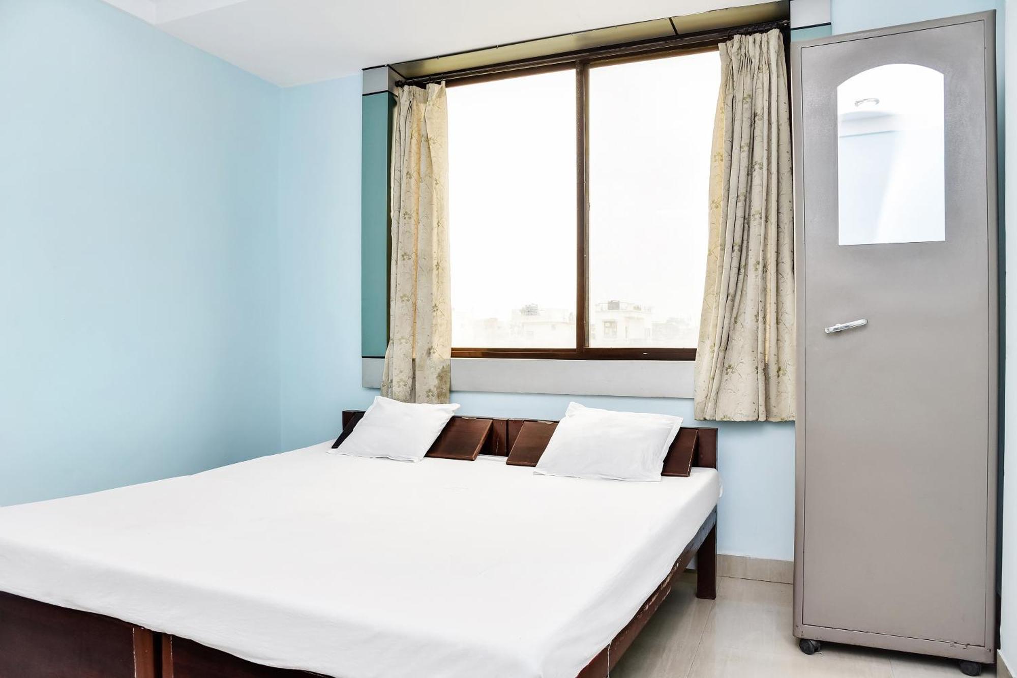 בהופאל Oyo Hotel Avani Palace מראה חיצוני תמונה